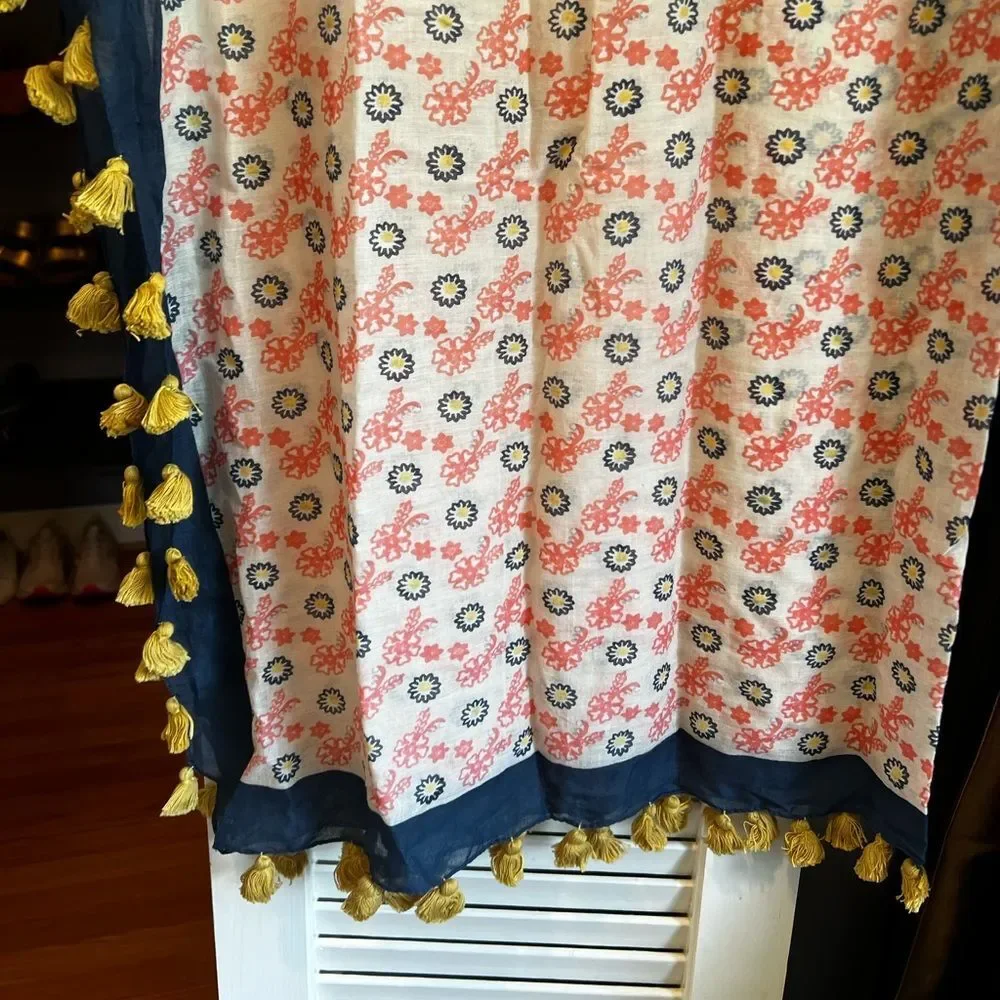 Anthropologie Style Tassel Scarf - Picture 5 of 7